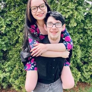 Meet your Posher, Chloe